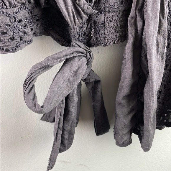 American Eagle Outfitters Gray Wrap Blouse with Lace Eyelet Details Size XS - Picture 3 of 7